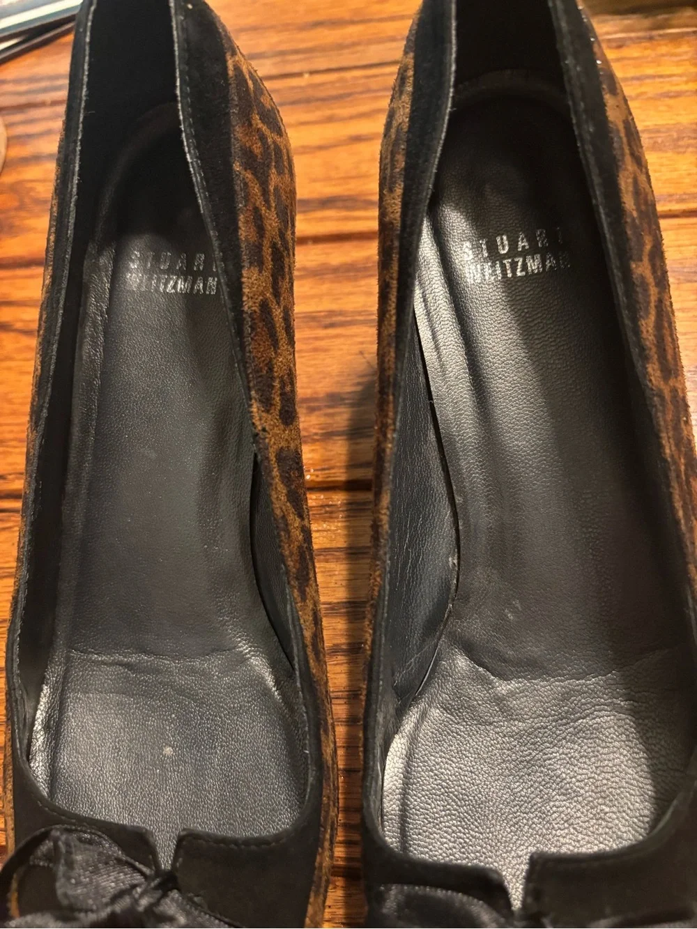 Stuart Weitzman elegant pointed
